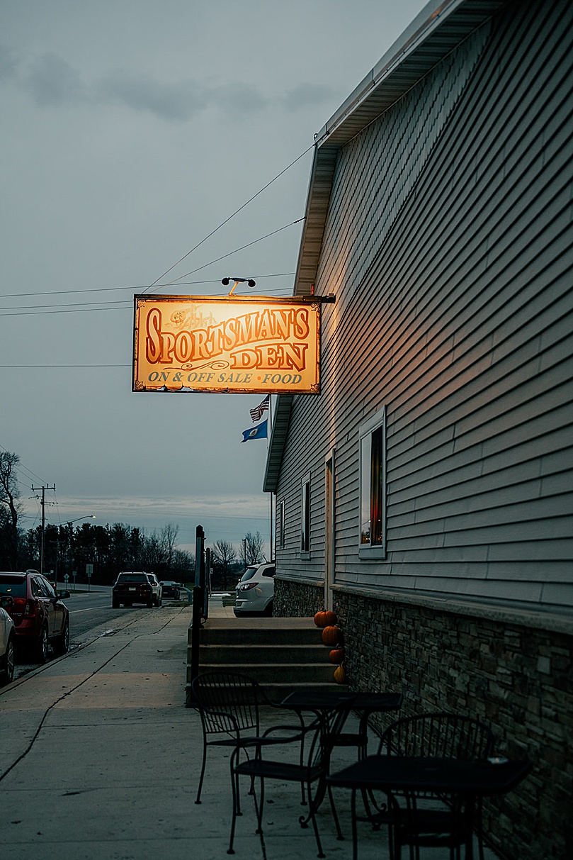 Sportsman's Dan in the evening by Minnesota wedding photographer